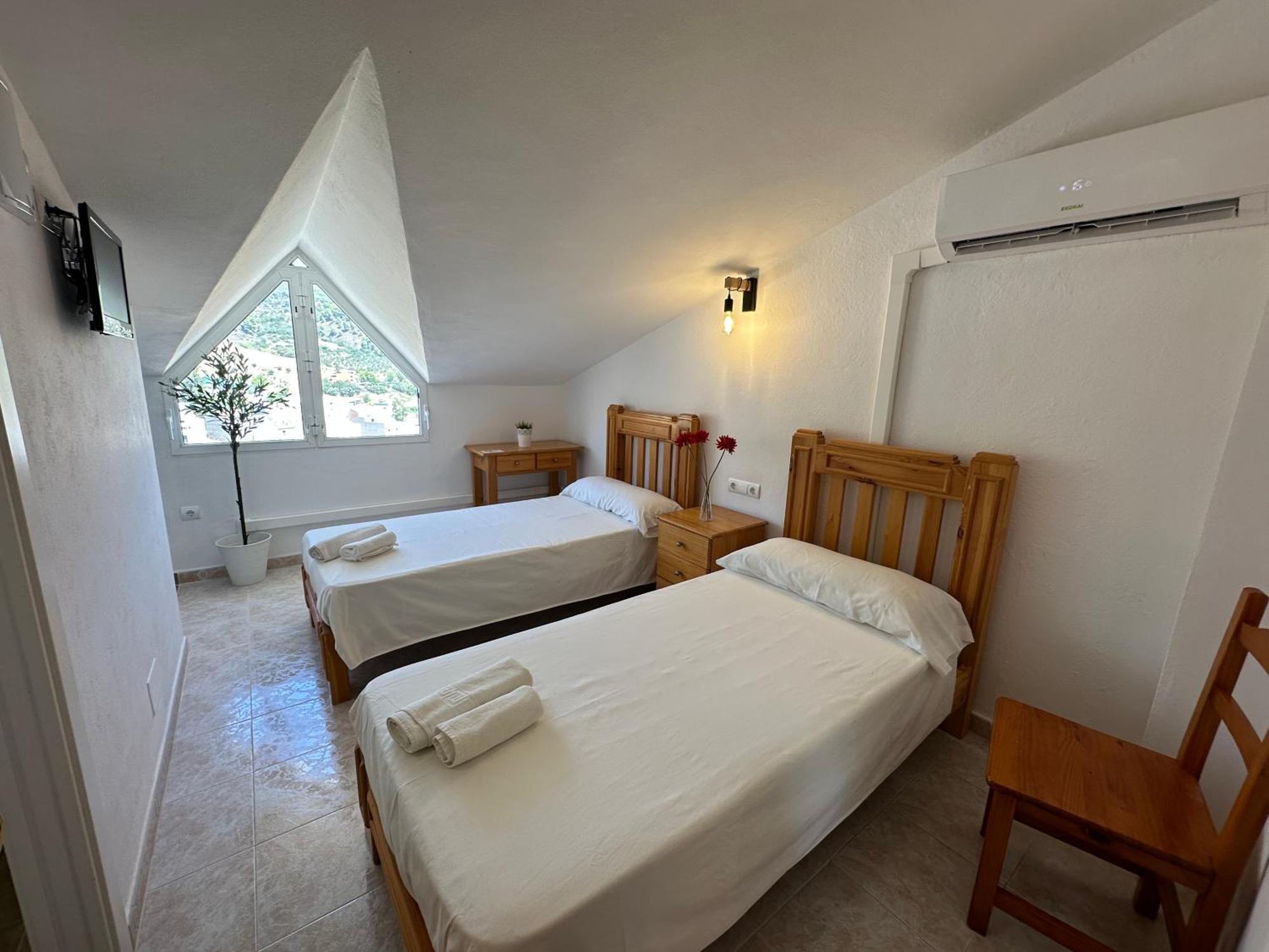Hostal Sango Sierra De Las Nieves Alozaina Eksteriør bilde